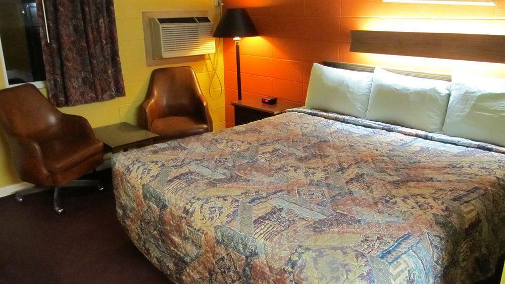 Guest House Motel Carthage Bagian luar foto