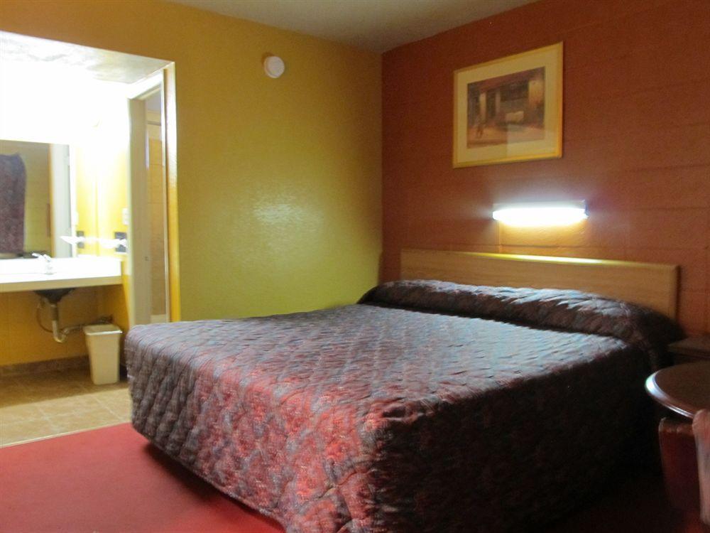 Guest House Motel Carthage Bagian luar foto